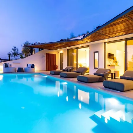 Beyond The Dream Villa *